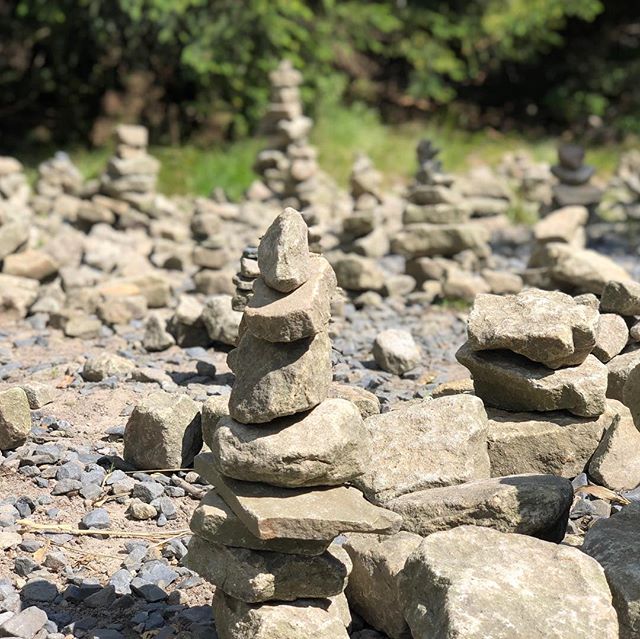El arte zen de apilar rocas, en Pustevny - Decidilo